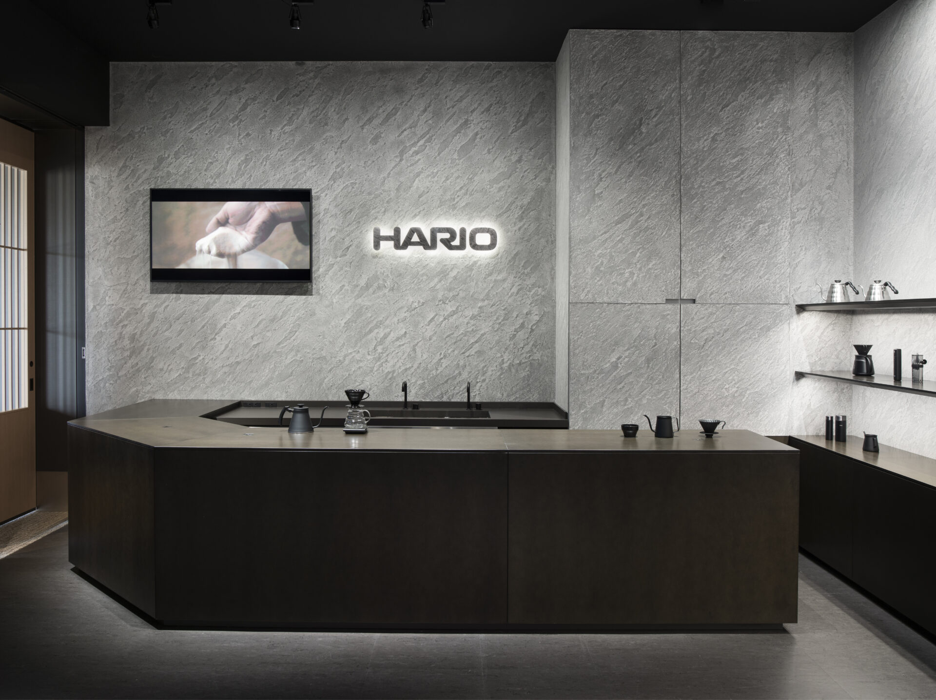 HARIO Satellites  ハリオ羽田店