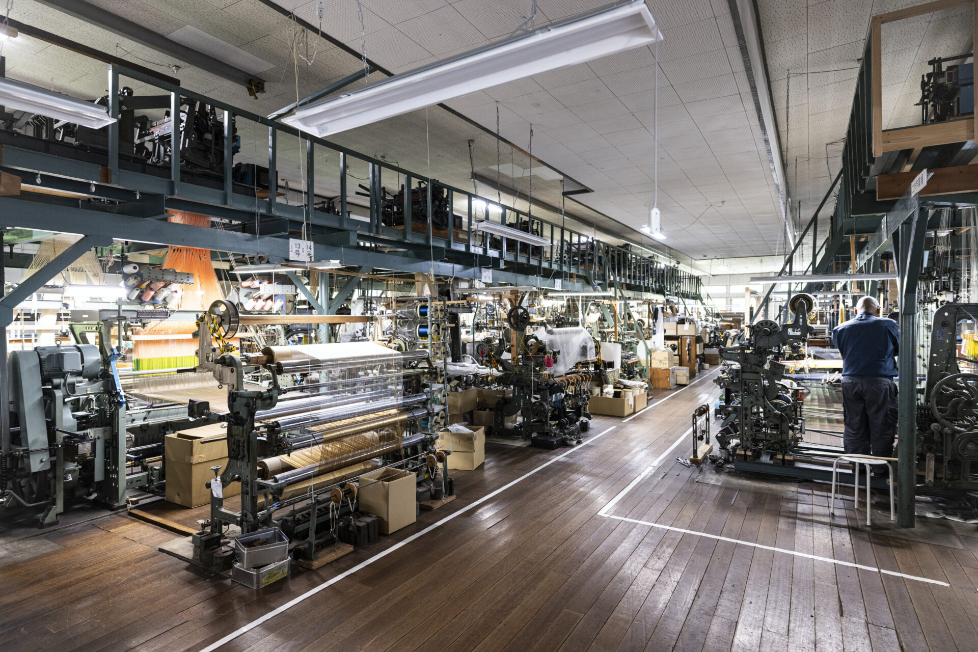 ORIBA 西村織物ショールーム