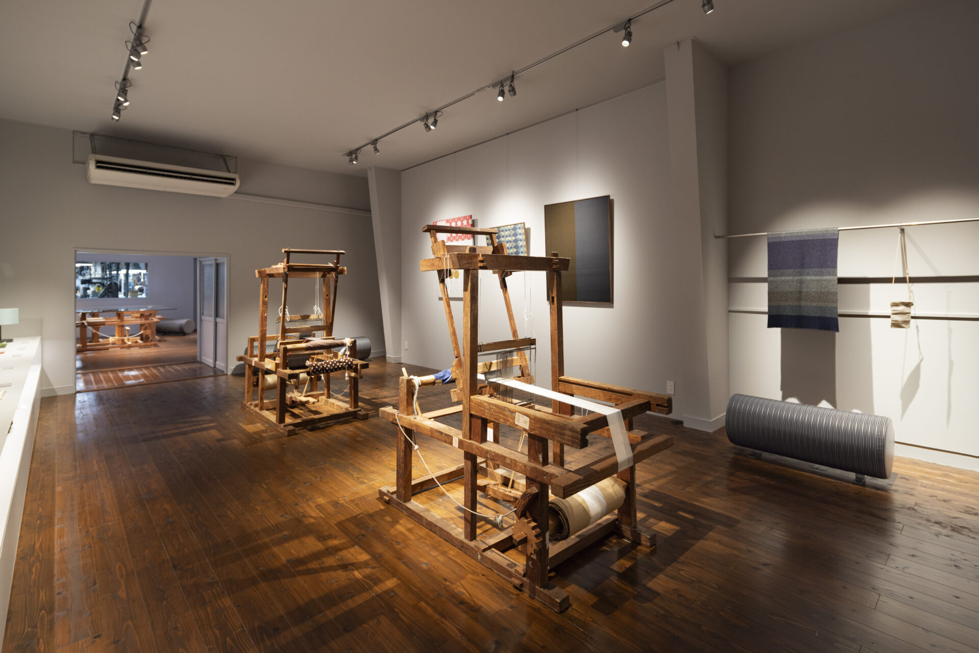 ORIBA 西村織物ショールーム