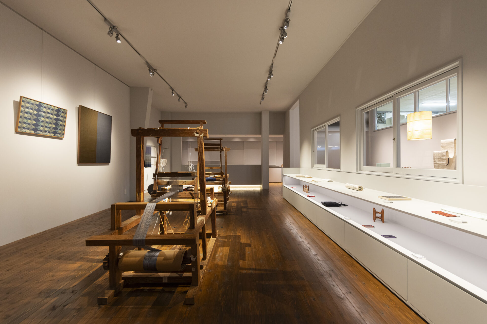 ORIBA 西村織物ショールーム