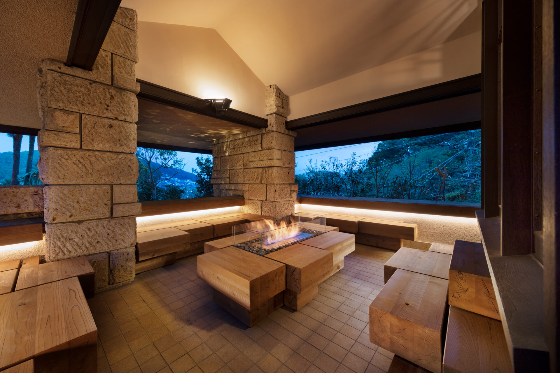 HAYAMA KACHI TEI 葉山加地邸