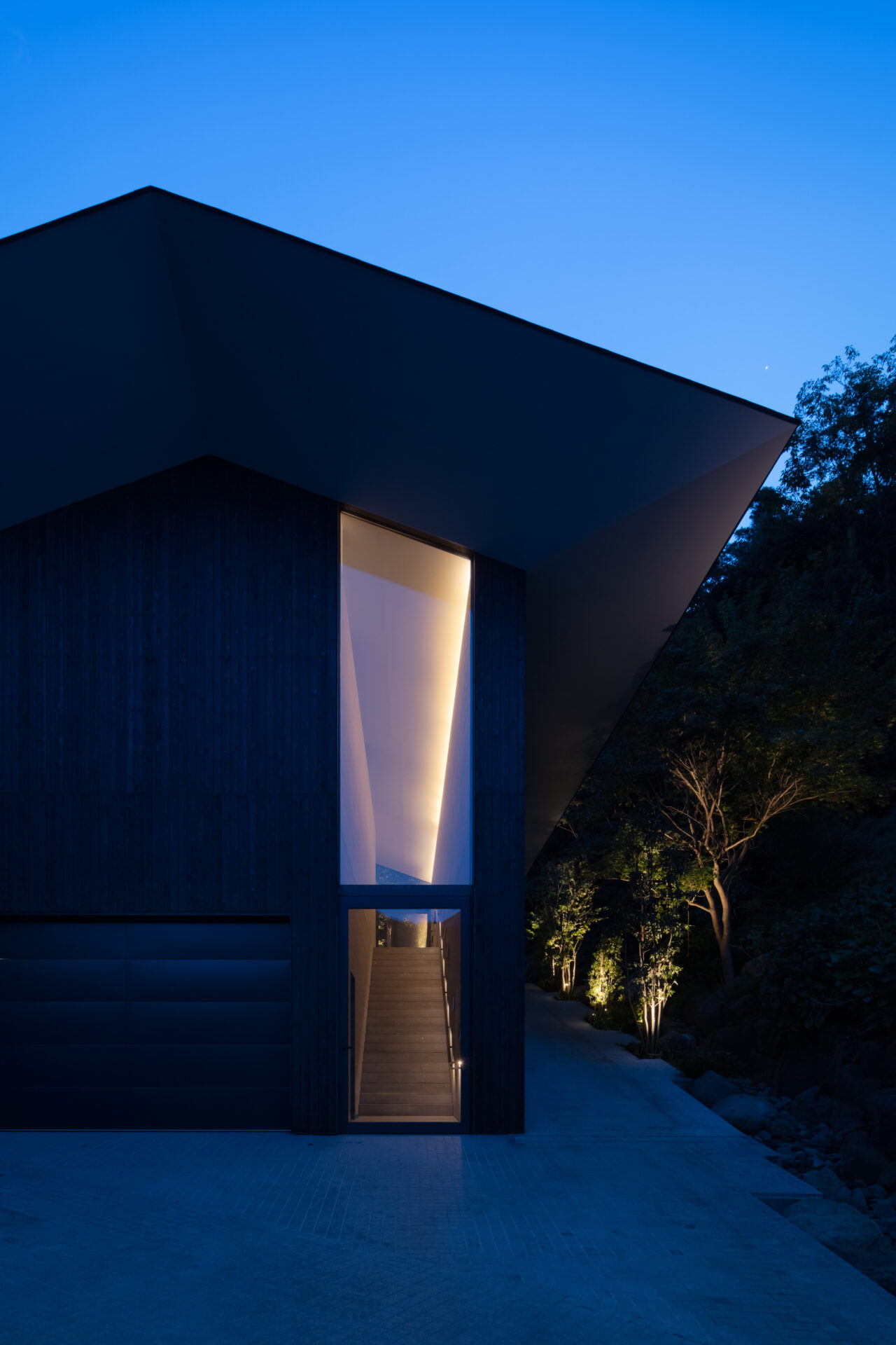 INSPIRATION TRAIL -山のアトリエ／海のヴィラ-