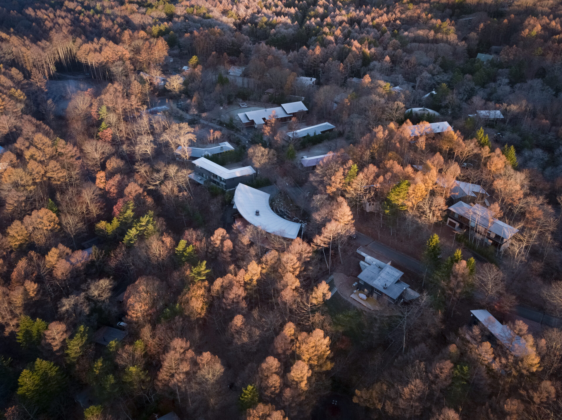 THE CONE 軽井沢の逆円錐