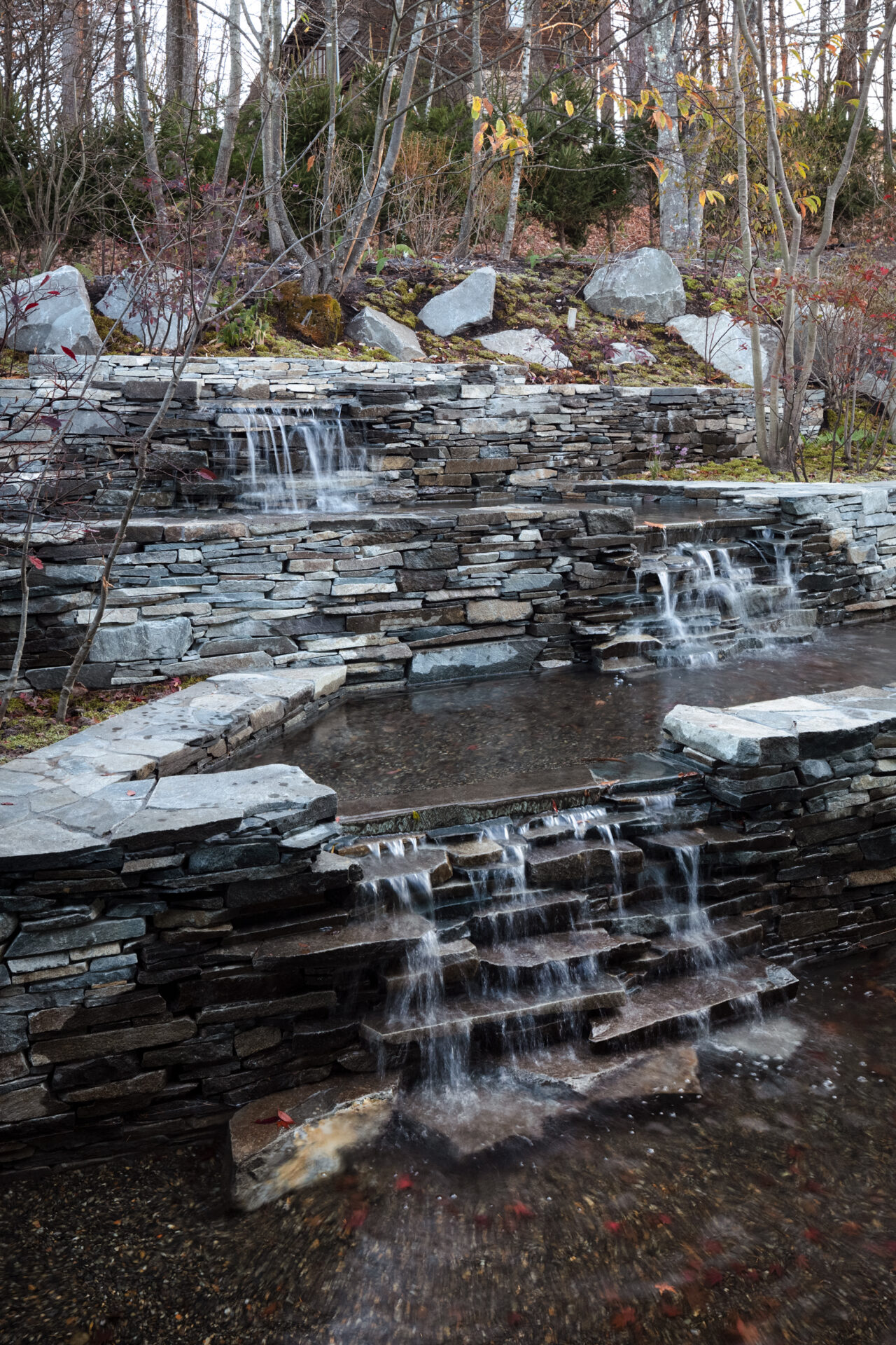 THE CONE 軽井沢の逆円錐
