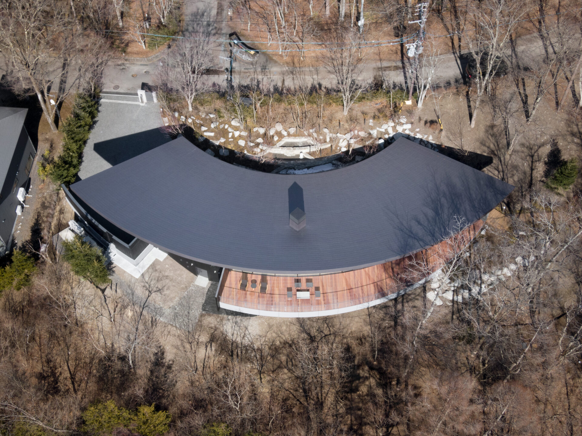 THE CONE 軽井沢の逆円錐