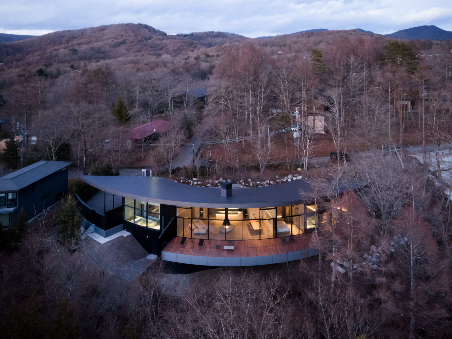 THE CONE 軽井沢の逆円錐