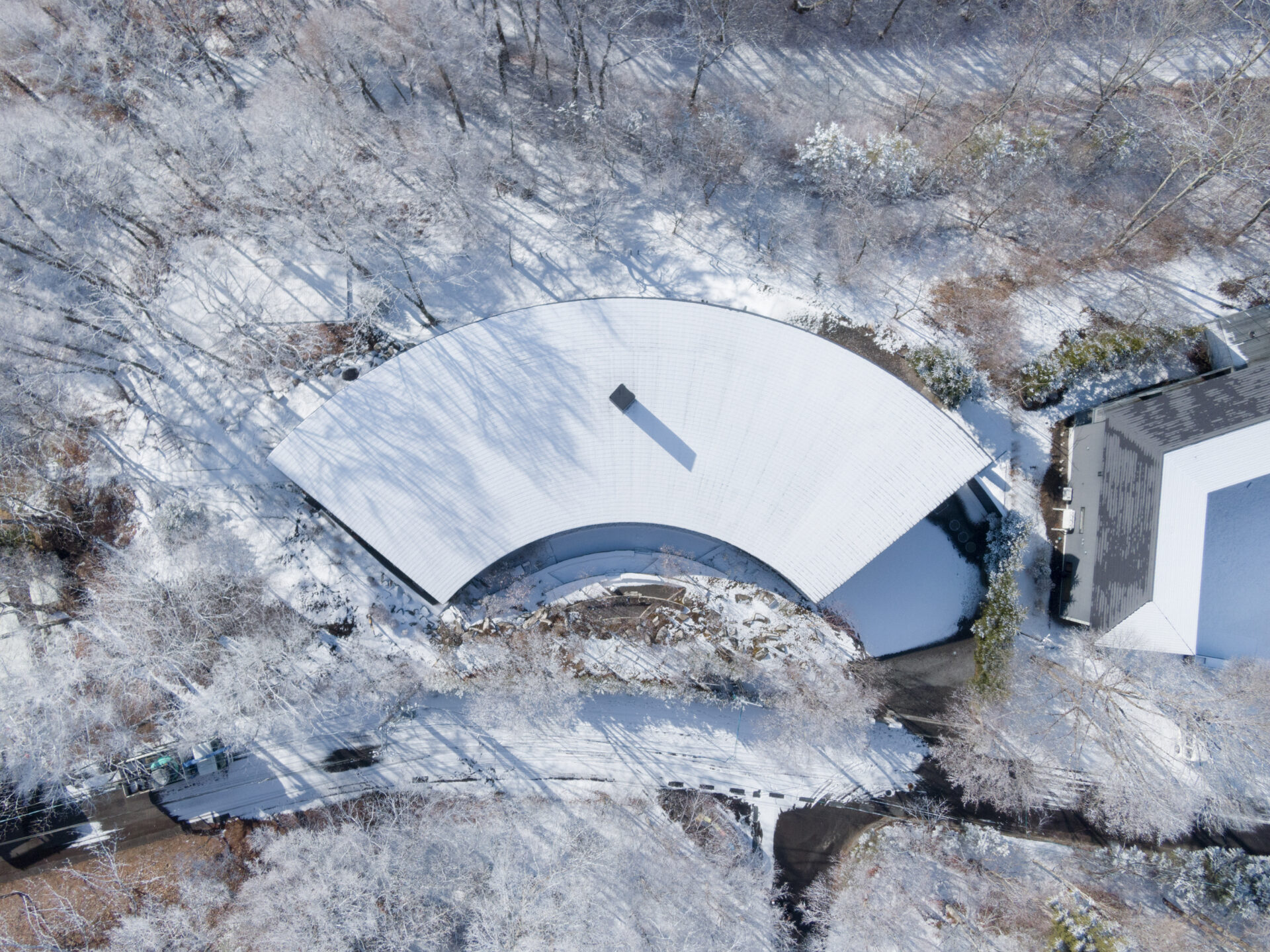 THE CONE 軽井沢の逆円錐