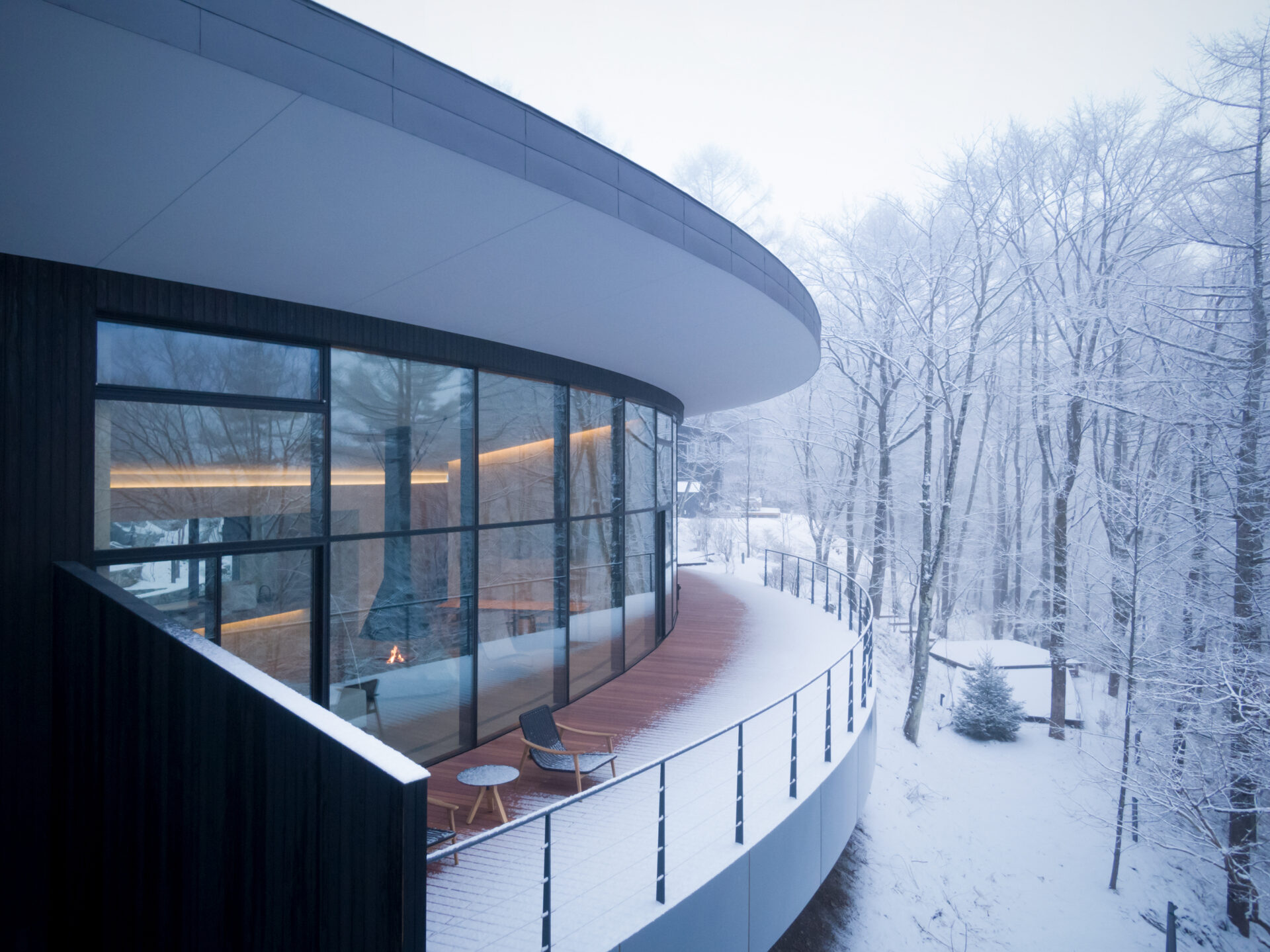 THE CONE 軽井沢の逆円錐