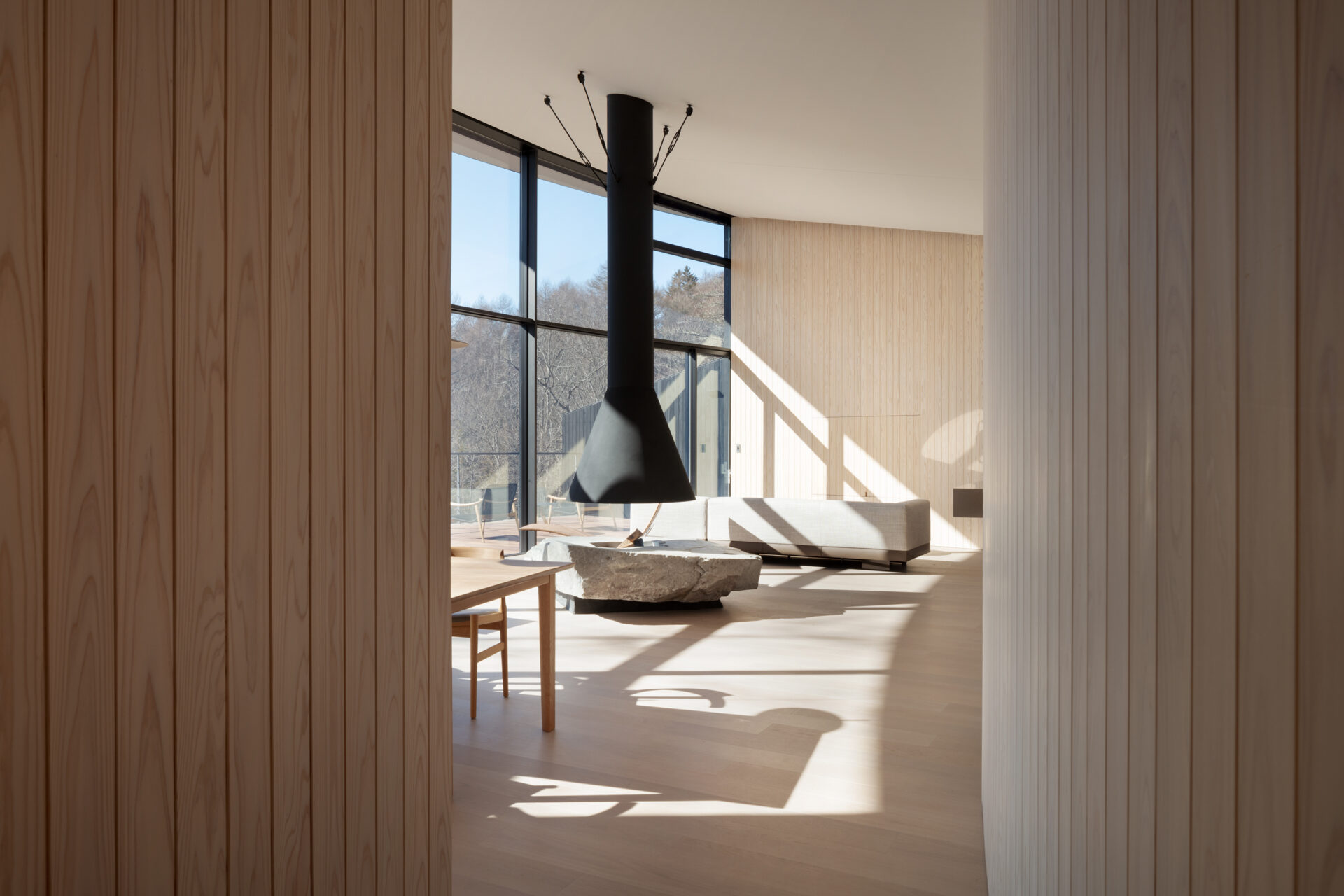 THE CONE 軽井沢の逆円錐