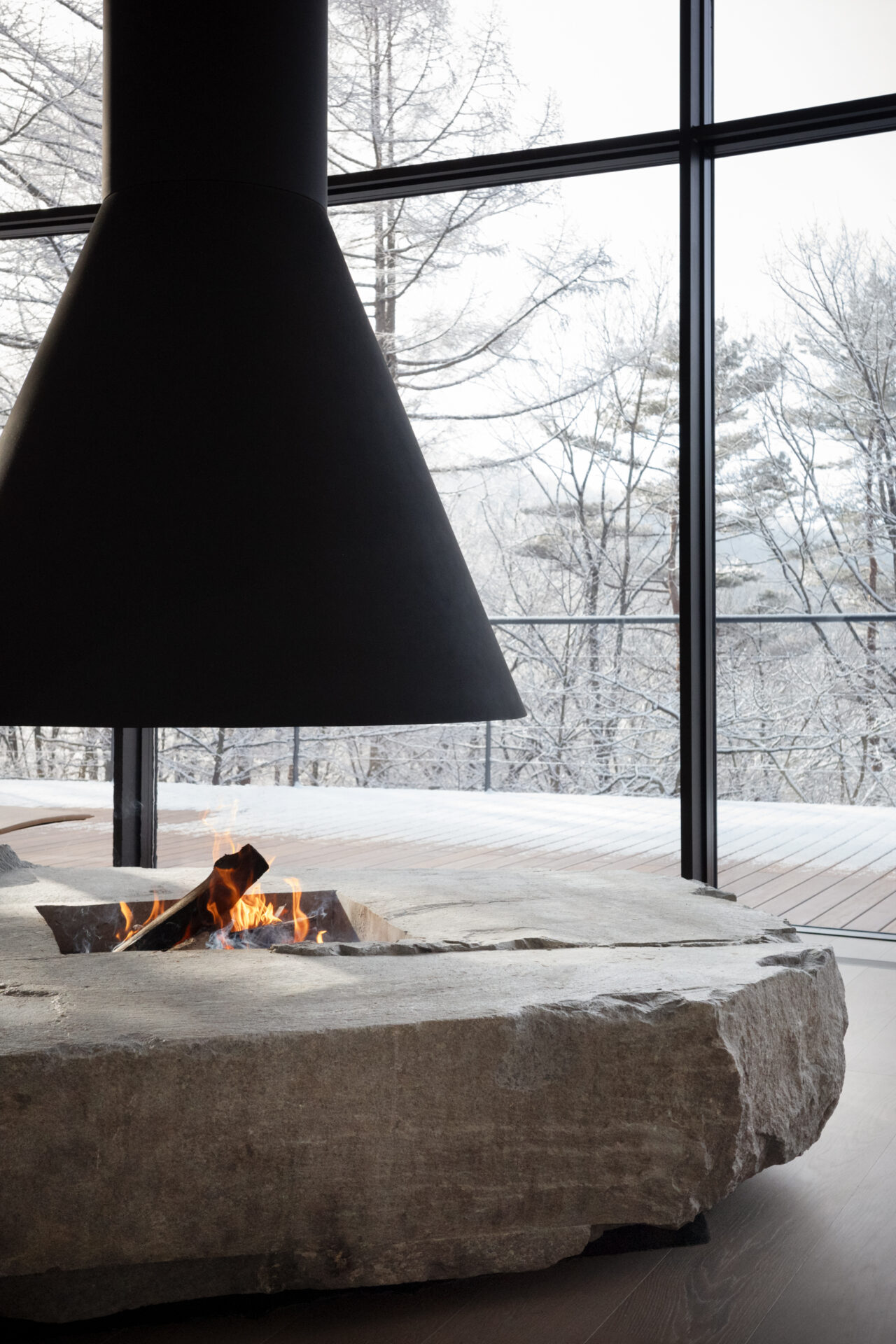 THE CONE 軽井沢の逆円錐