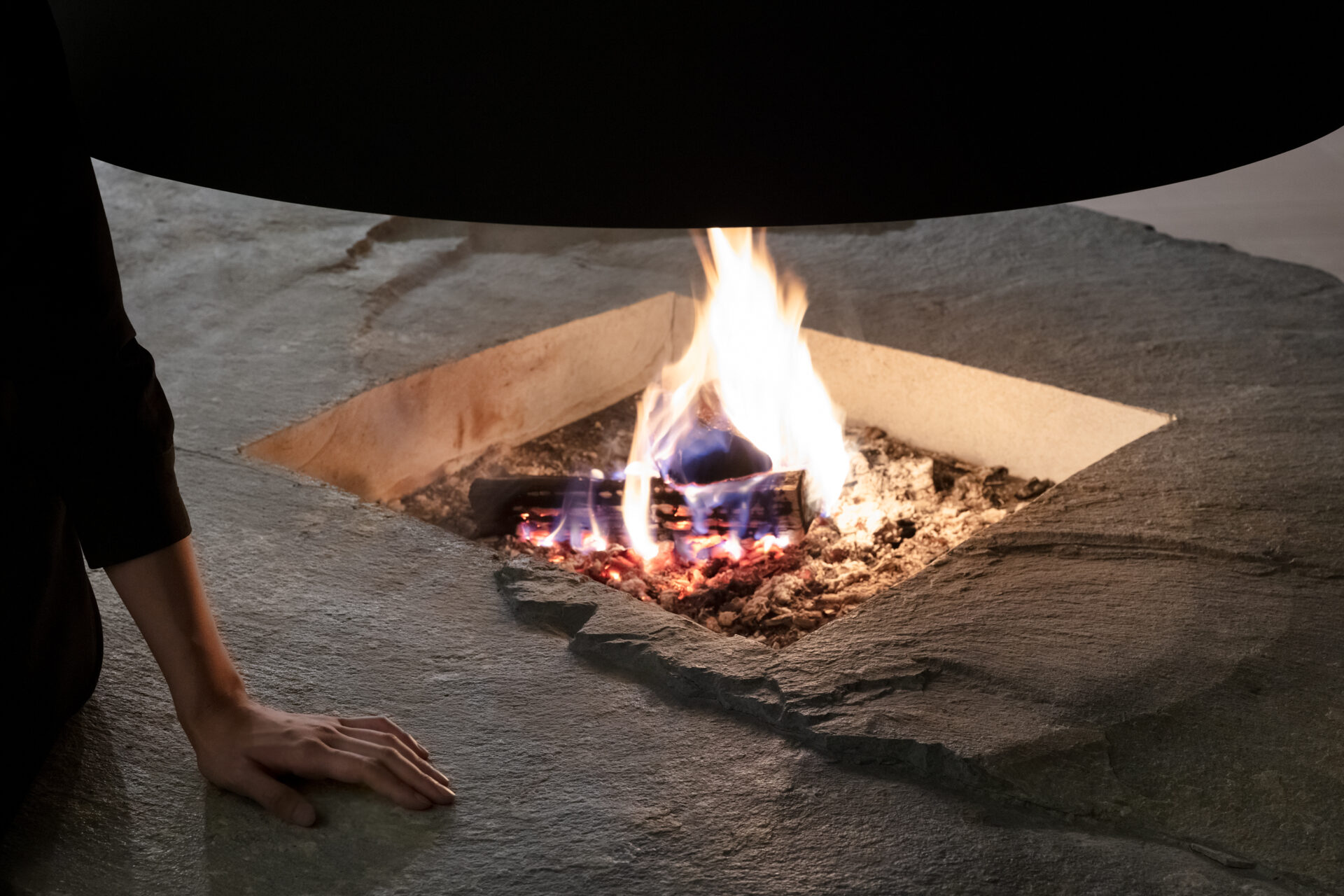 THE CONE 軽井沢の逆円錐