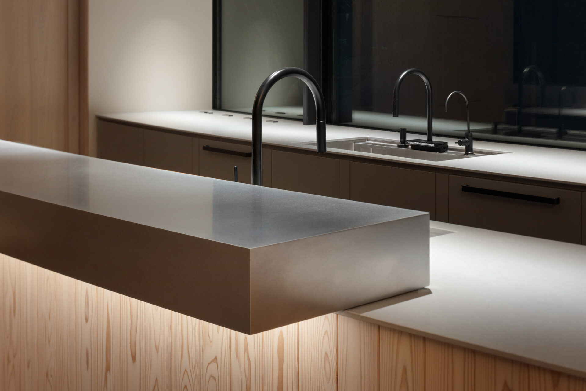 THE CONE 軽井沢の逆円錐