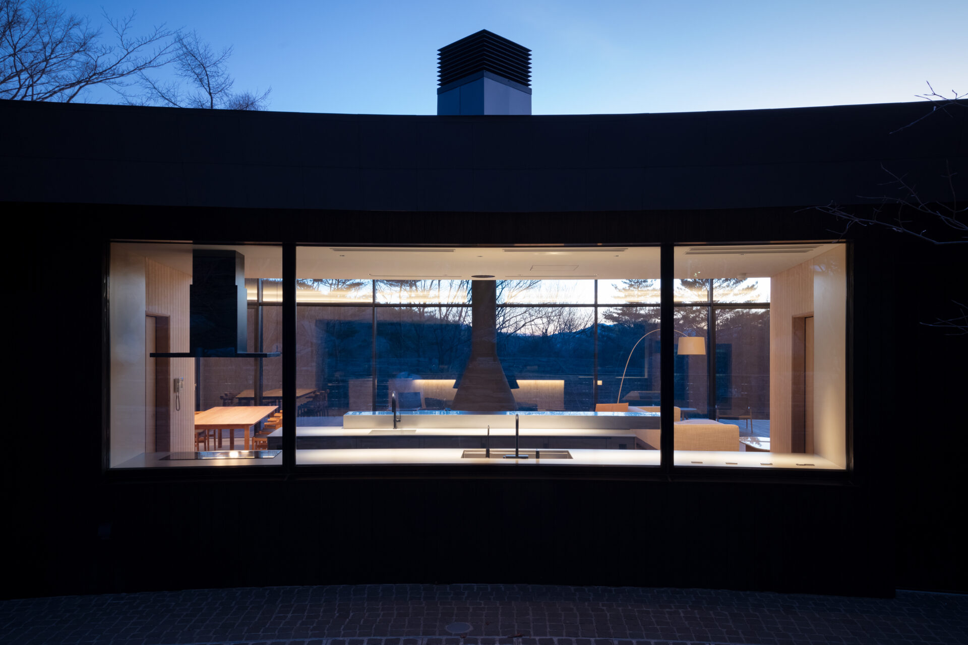 THE CONE 軽井沢の逆円錐