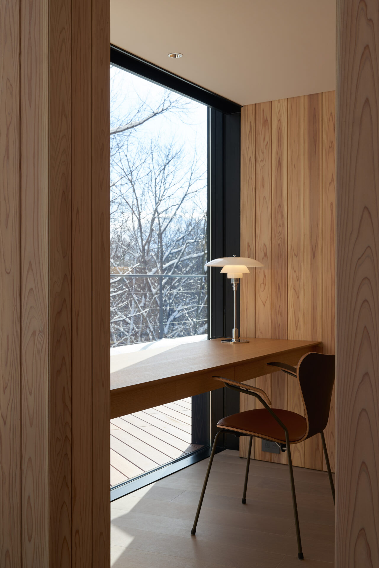 THE CONE 軽井沢の逆円錐