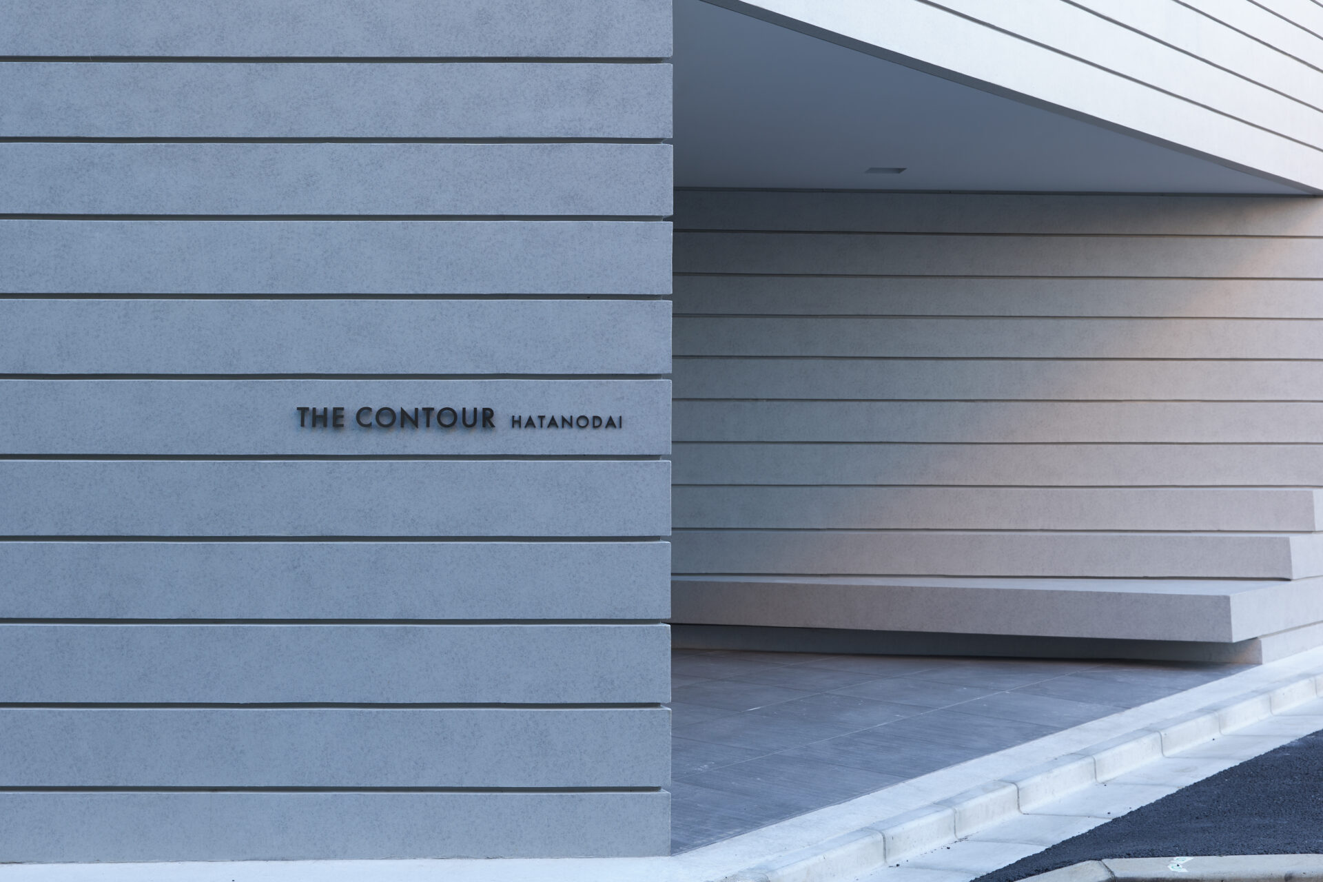 THE CONTOUR ザ・コンター