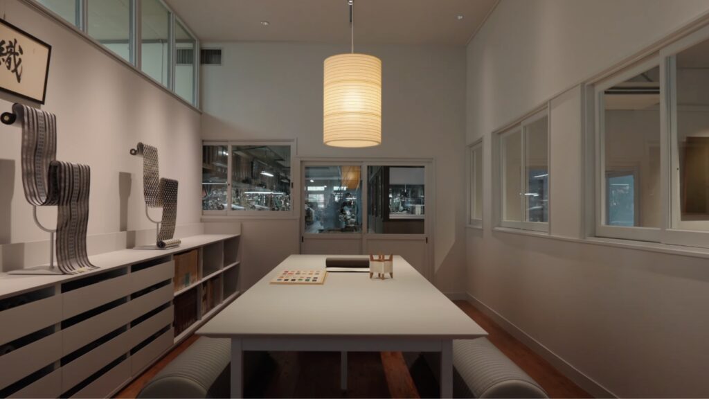 ORIBA 西村織物ショールーム01